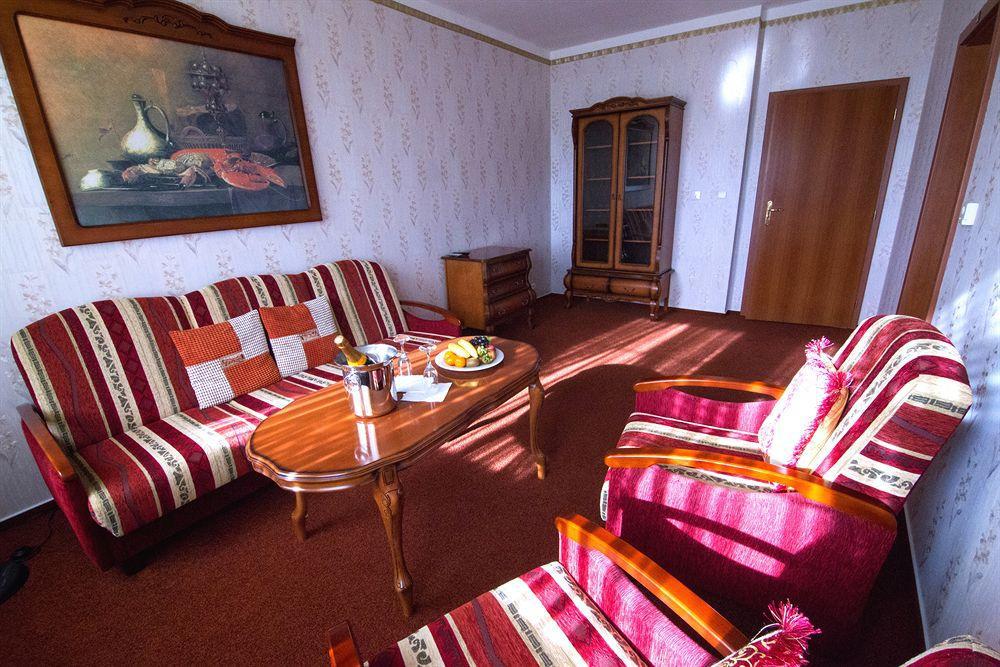 Wellness Hotel Babylon Liberec Ngoại thất bức ảnh