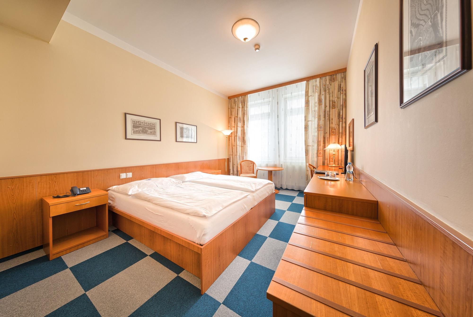 Wellness Hotel Babylon Liberec Ngoại thất bức ảnh
