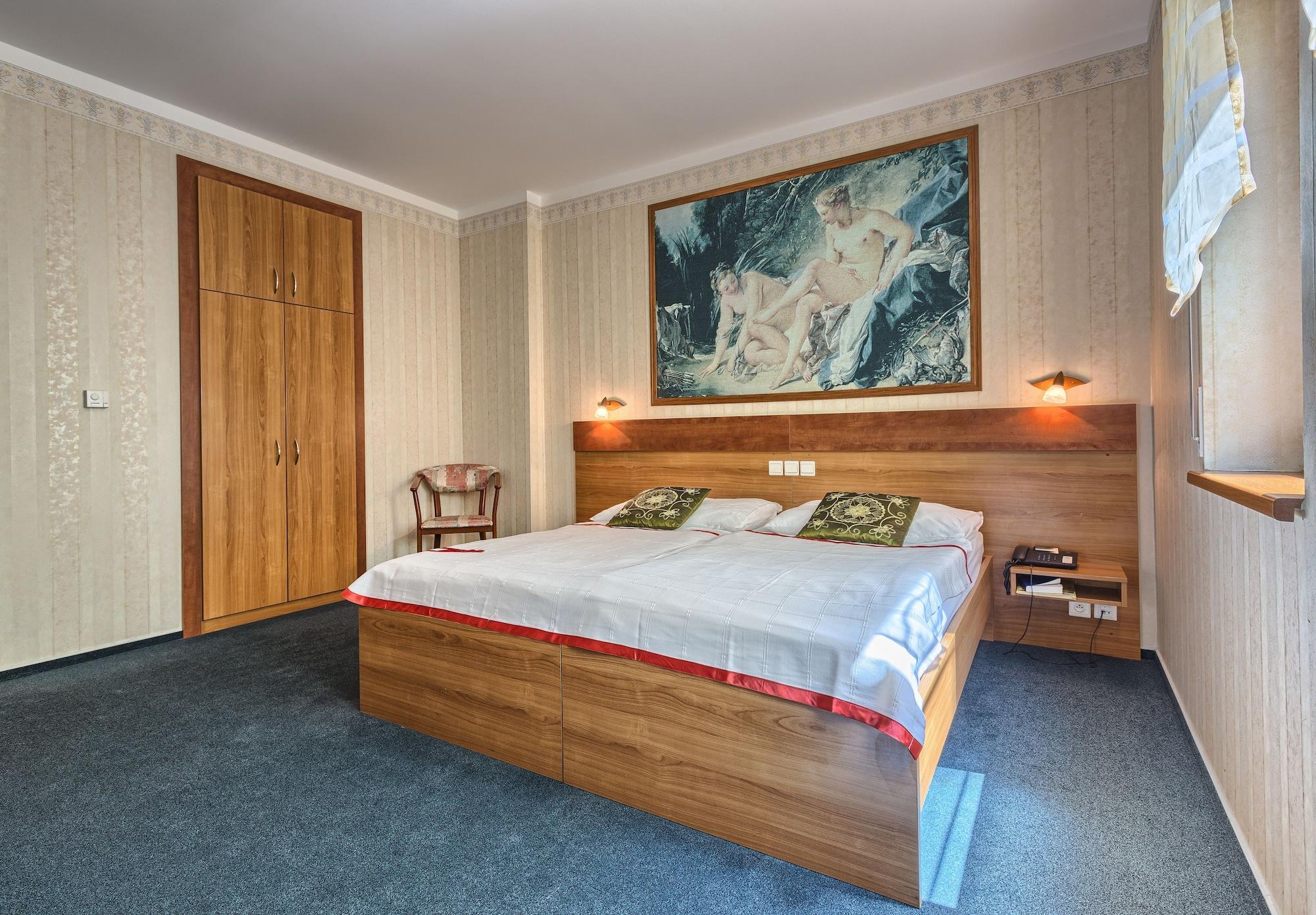 Wellness Hotel Babylon Liberec Ngoại thất bức ảnh