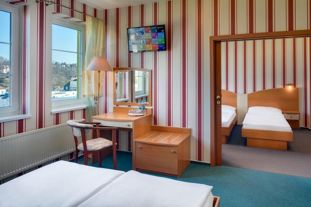 Wellness Hotel Babylon Liberec Ngoại thất bức ảnh
