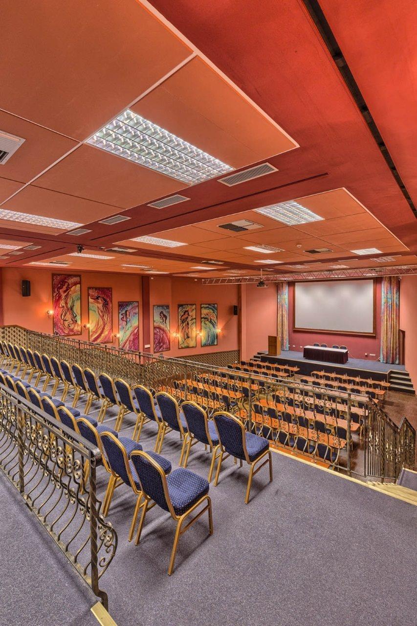 Wellness Hotel Babylon Liberec Ngoại thất bức ảnh